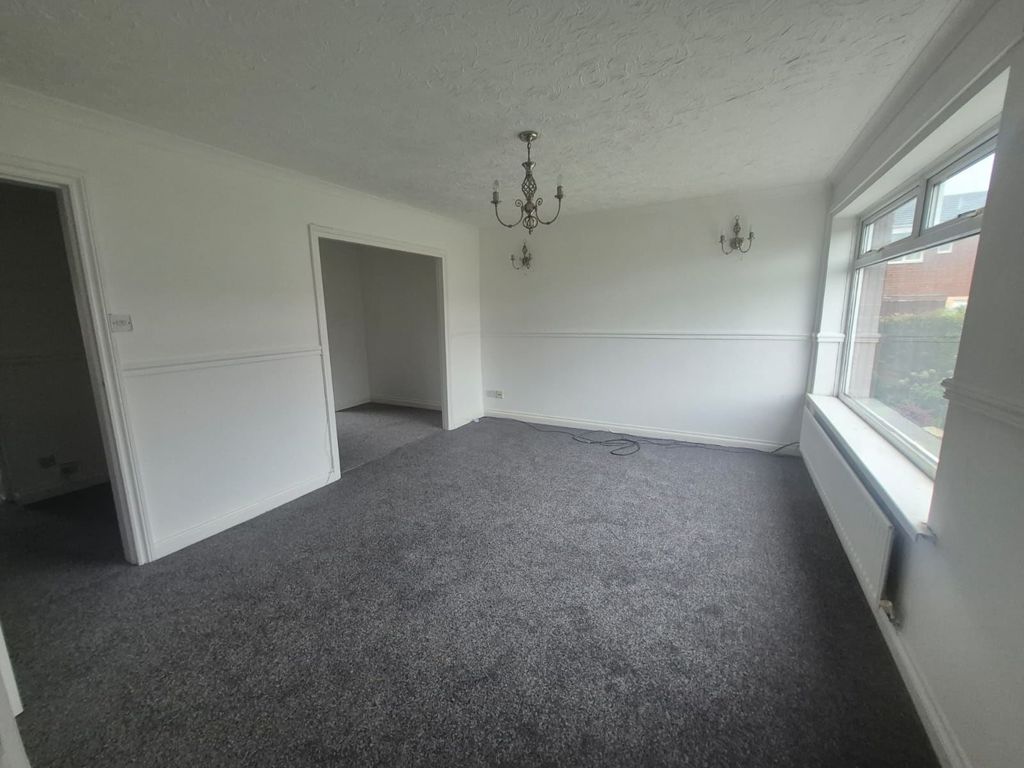 Lounge- click for photo gallery